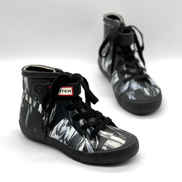HUNTER Lace Up Rain Boots Womens 6 Black White Nightfall Marbled Rubber Bootie - Picture 1 of 11